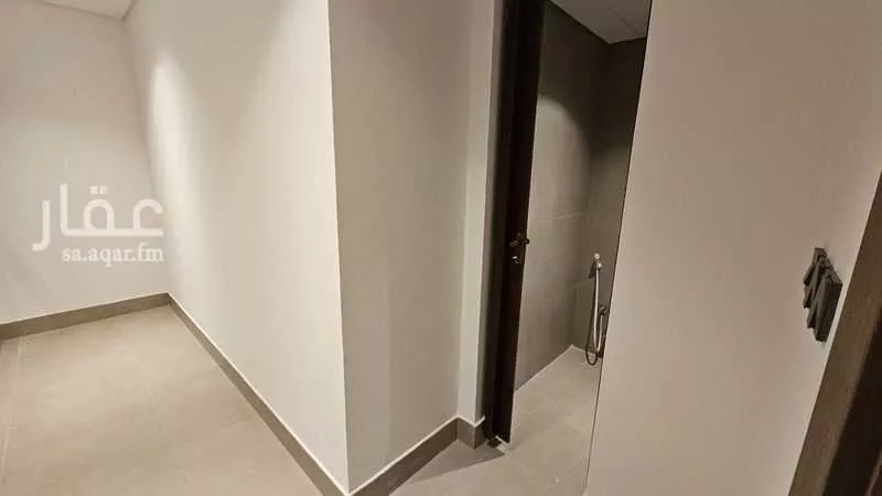 4 bedroom apartment in Ash Shulah 9