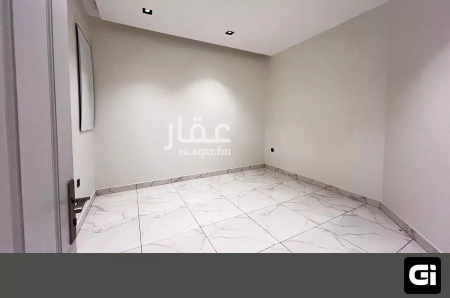 3 bedroom apartment in Al Yasmin 7
