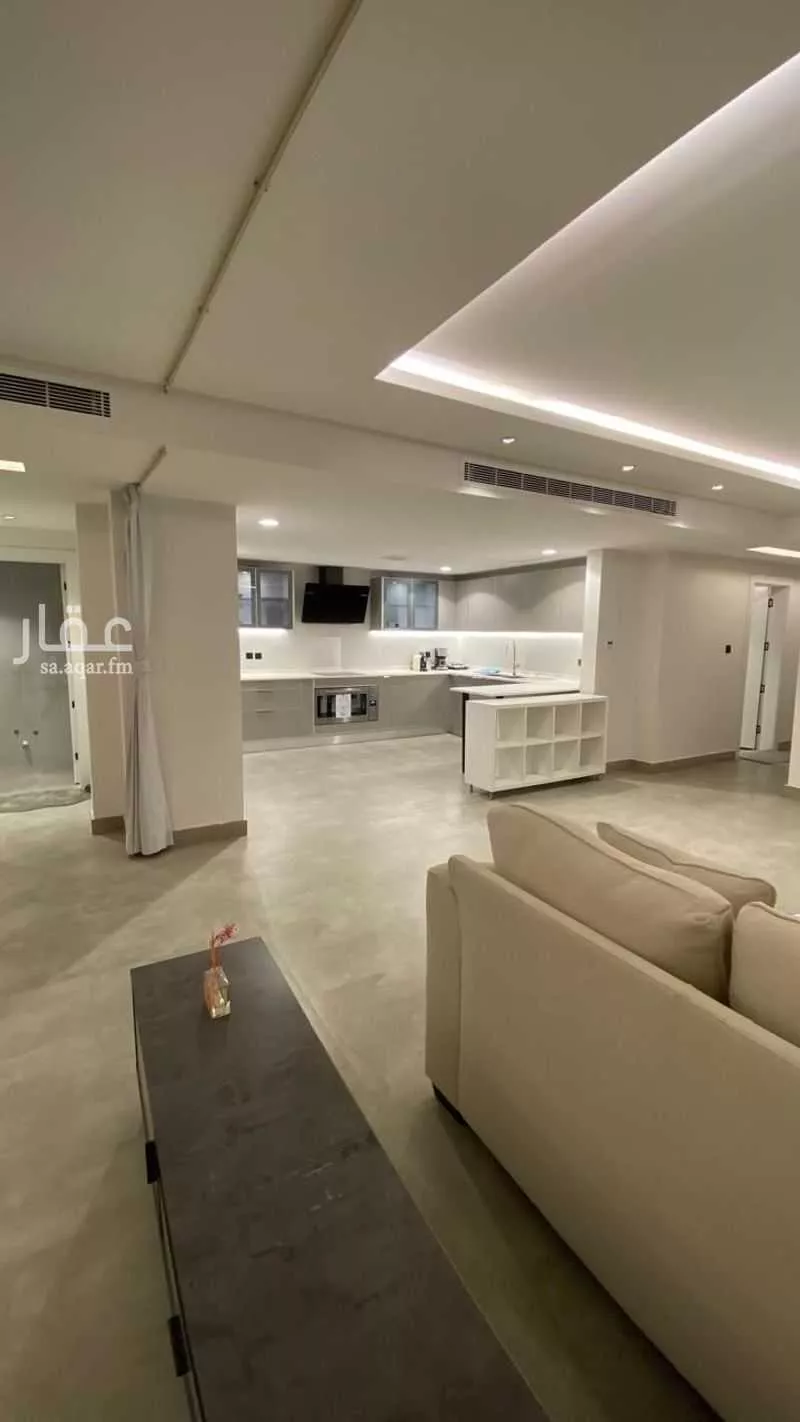 5 bedroom apartment in Al Malqa 6
