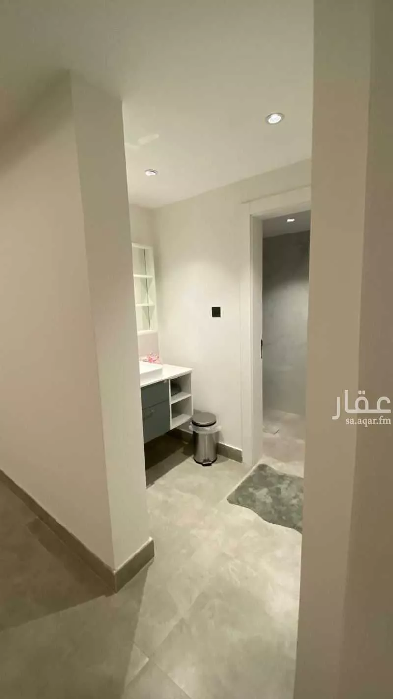 5 bedroom apartment in Al Malqa 9