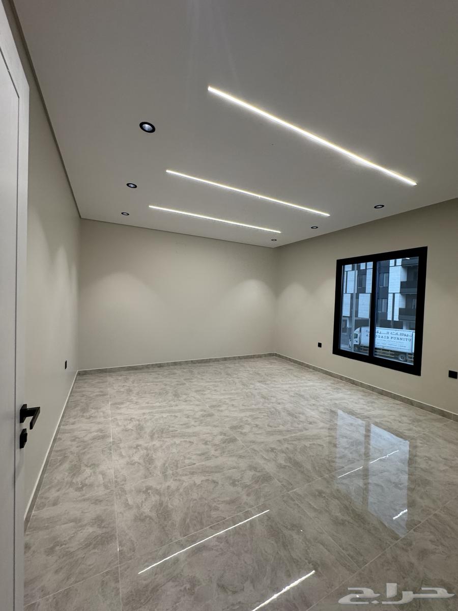 4 bedroom apartment in Ash Shulah 2