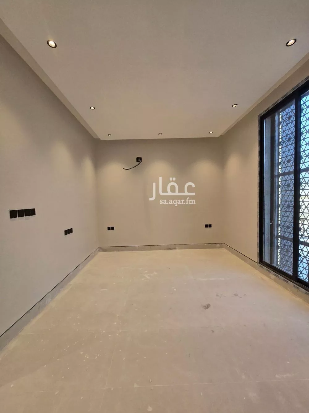 فيلا 5 غرف في الملك فيصل 10