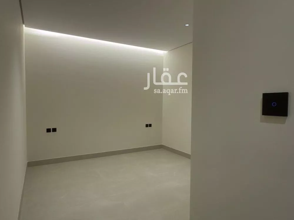فيلا 5 غرف في الملقا 14