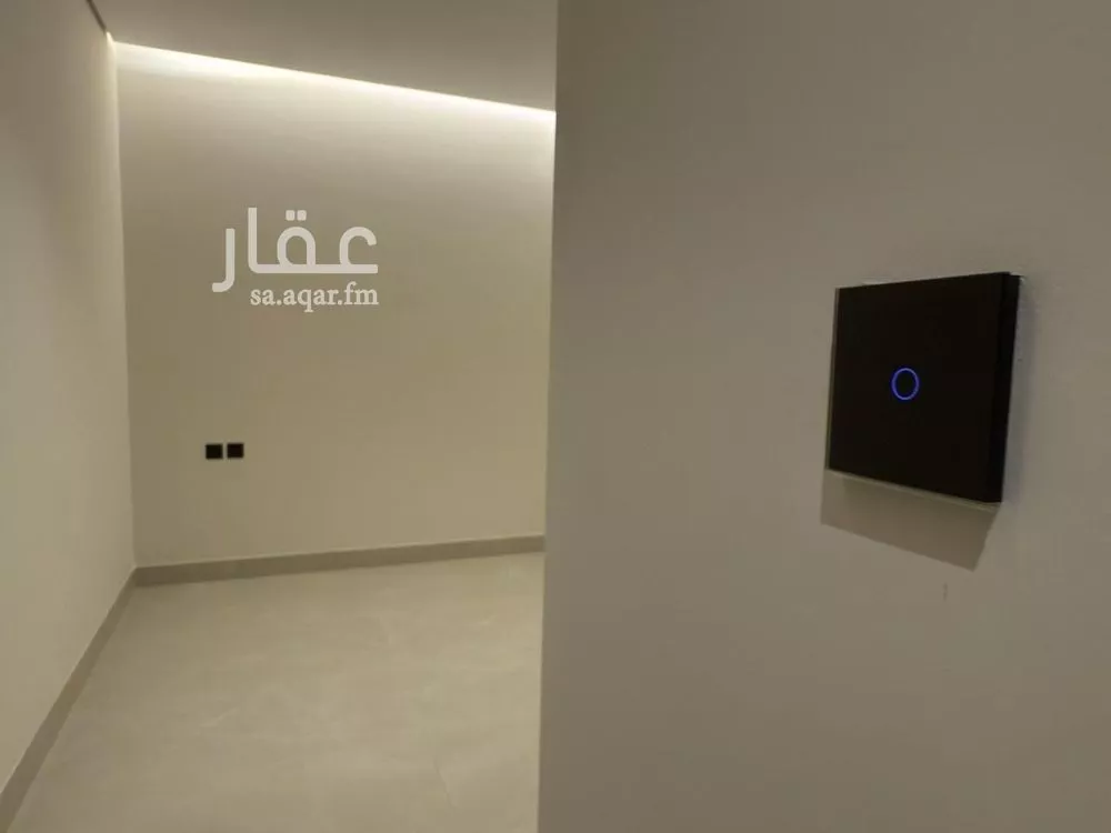 فيلا 5 غرف في الملقا 7