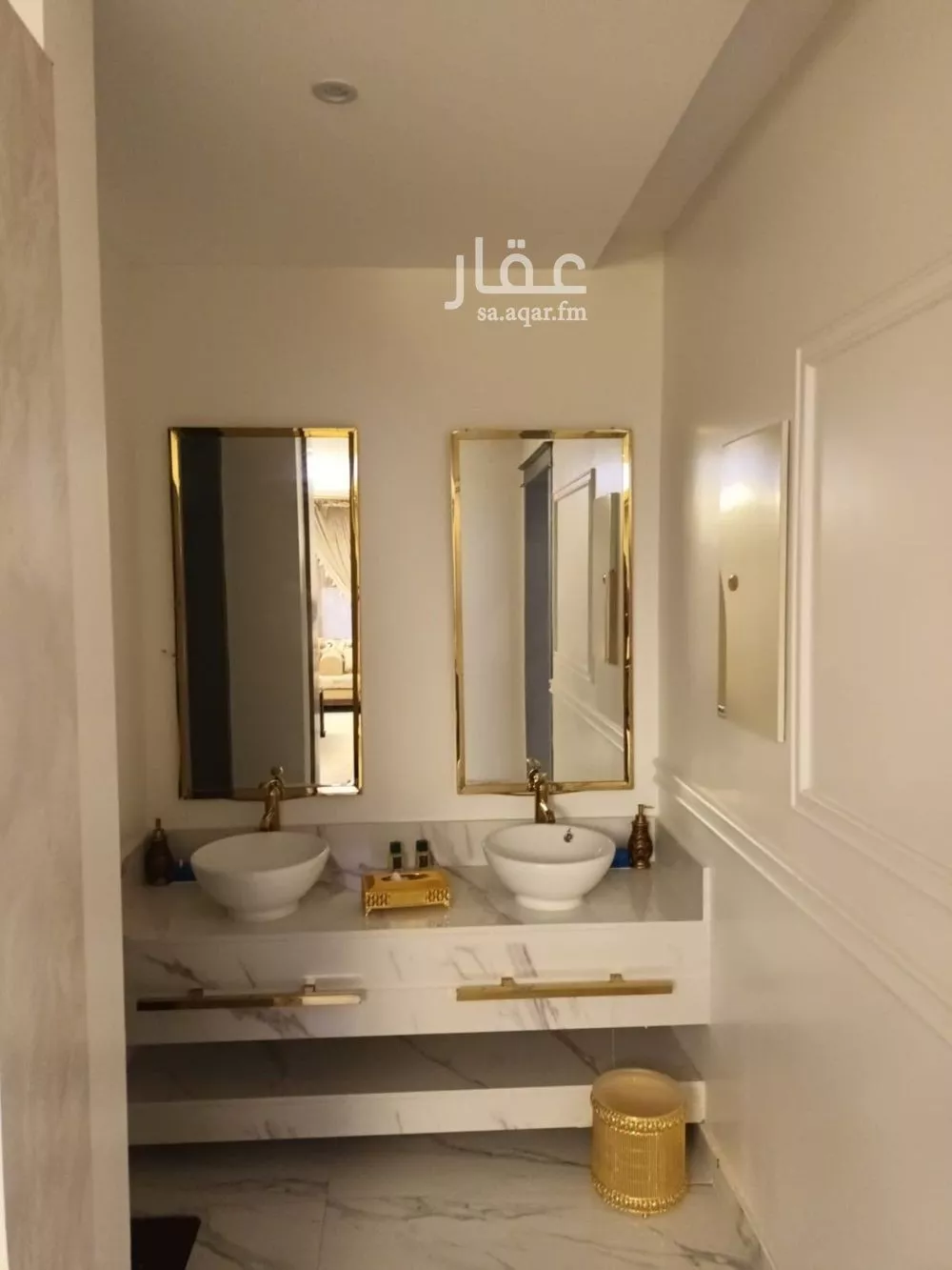 فيلا 4 غرف في العارض 3