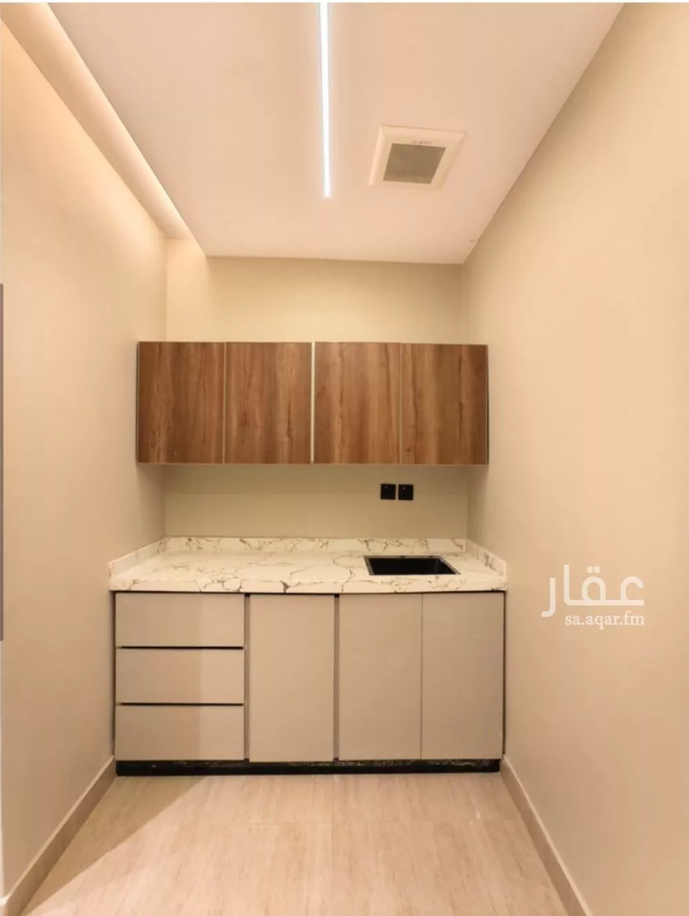 1 bedroom apartment in Al Qairawan 11