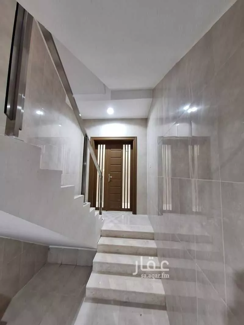 3 bedroom apartment in Al Rawdah 2