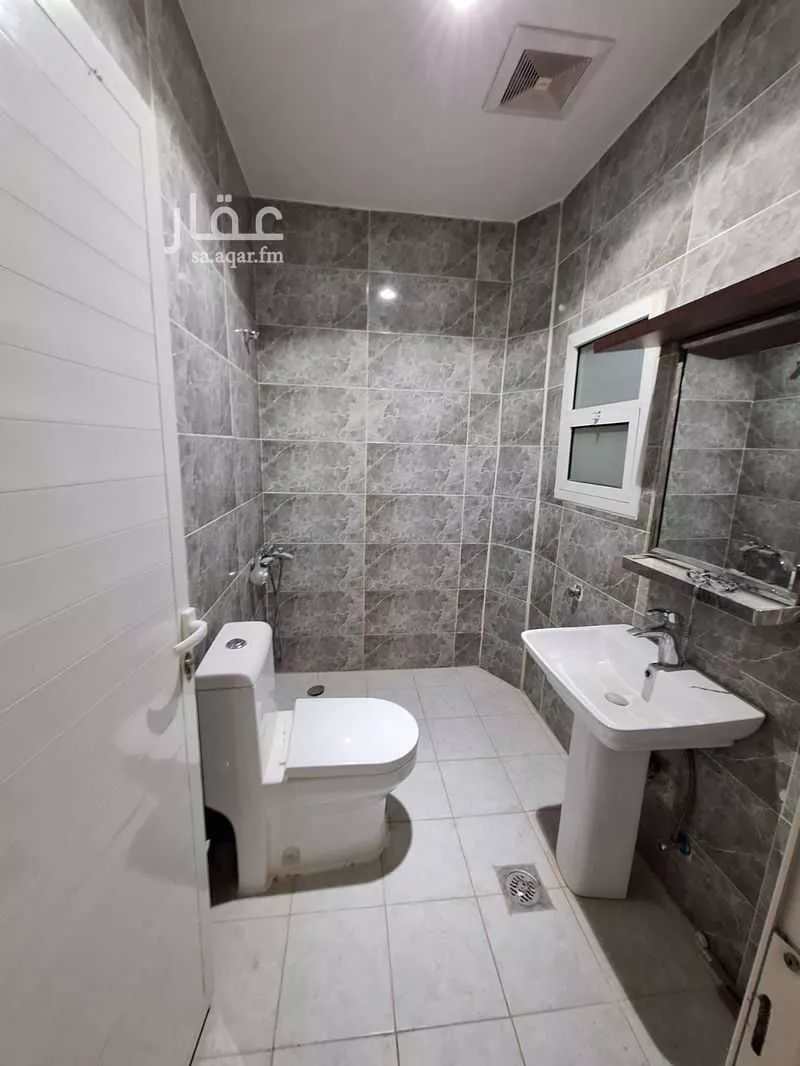 3 bedroom apartment in Al Rawdah 7