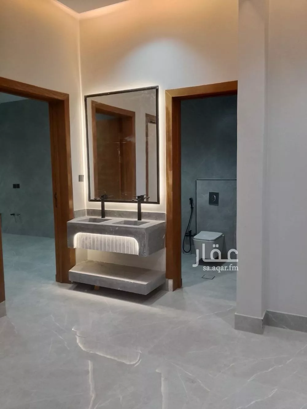 4 bedroom apartment in Okaz 4