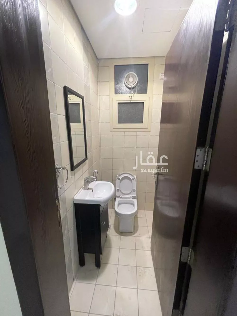 شقة 3 غرف في الملقا 8
