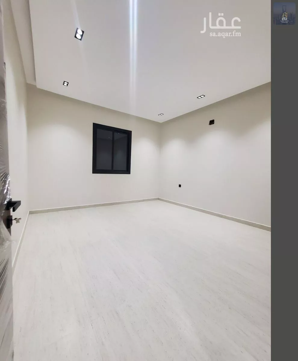 3 bedroom floor in Al Janadriyah 7