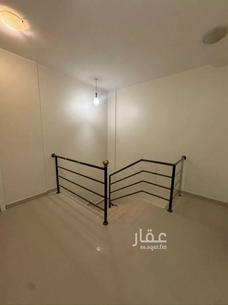 3 bedroom apartment in Al Yasmin 4