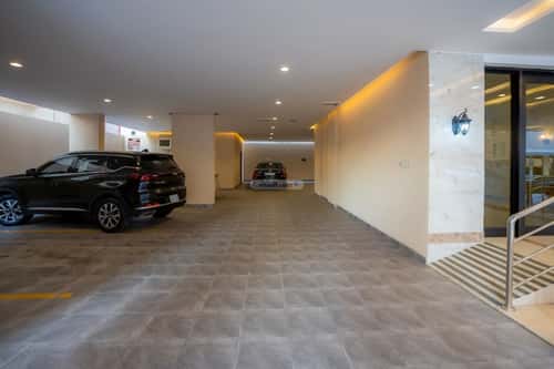 3 bedroom apartment in Al Rabwa 5