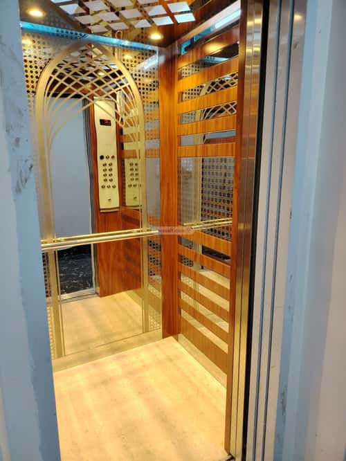 5 bedroom apartment in Mishrifah 3