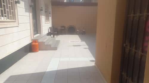 فيلا 5 غرف في الصالحية 1