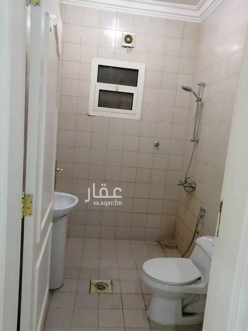 3 bedroom apartment in Ad Dhubbat 2