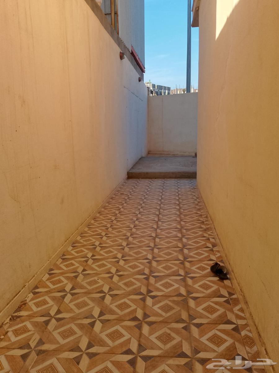فيلا 8 غرف في الدفاع 3