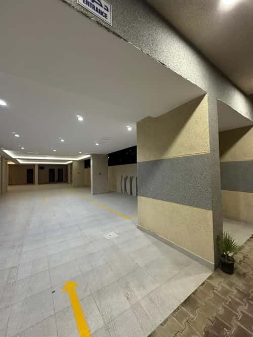 5 bedroom apartment in Al Rughamah 1