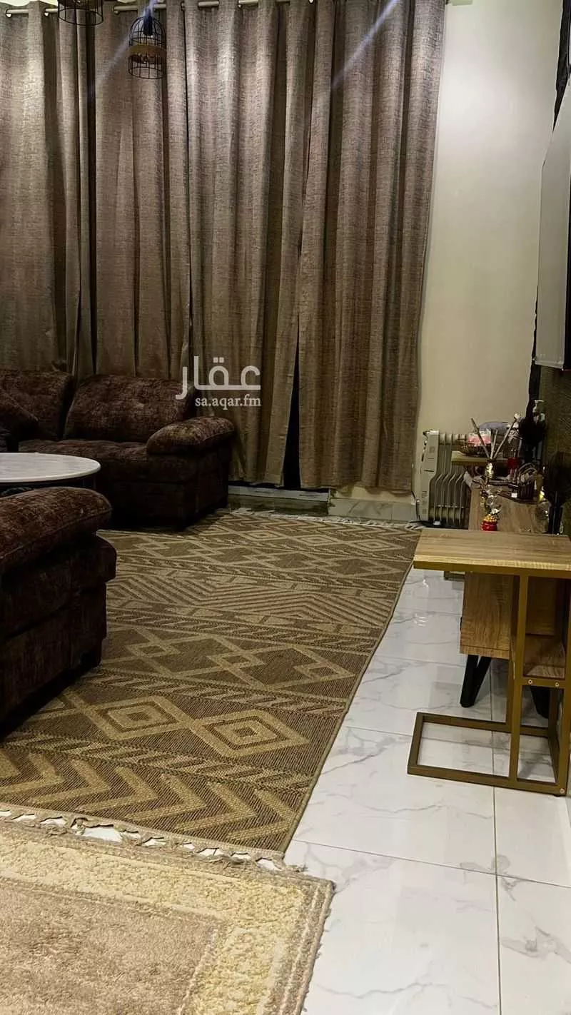5 bedroom apartment in Dhahrat Laban, Riyadh 7