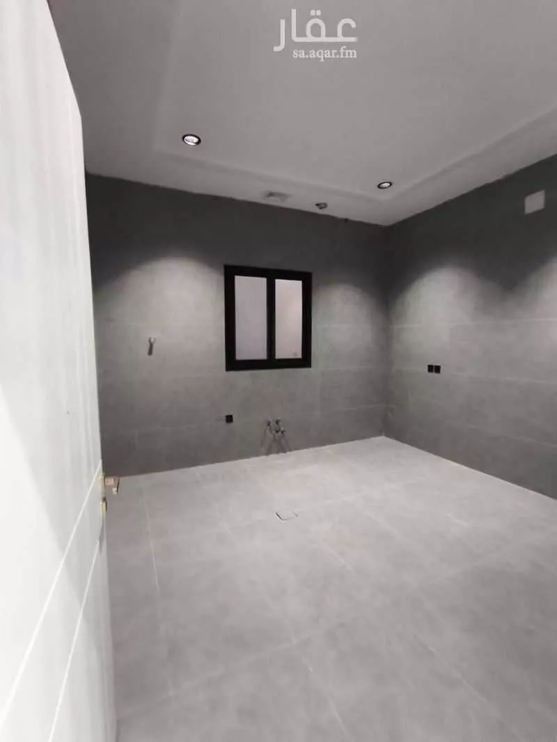 8 bedroom villa in Al Janadriyah 11