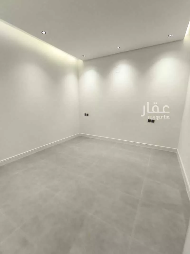 8 bedroom villa in Al Janadriyah 17