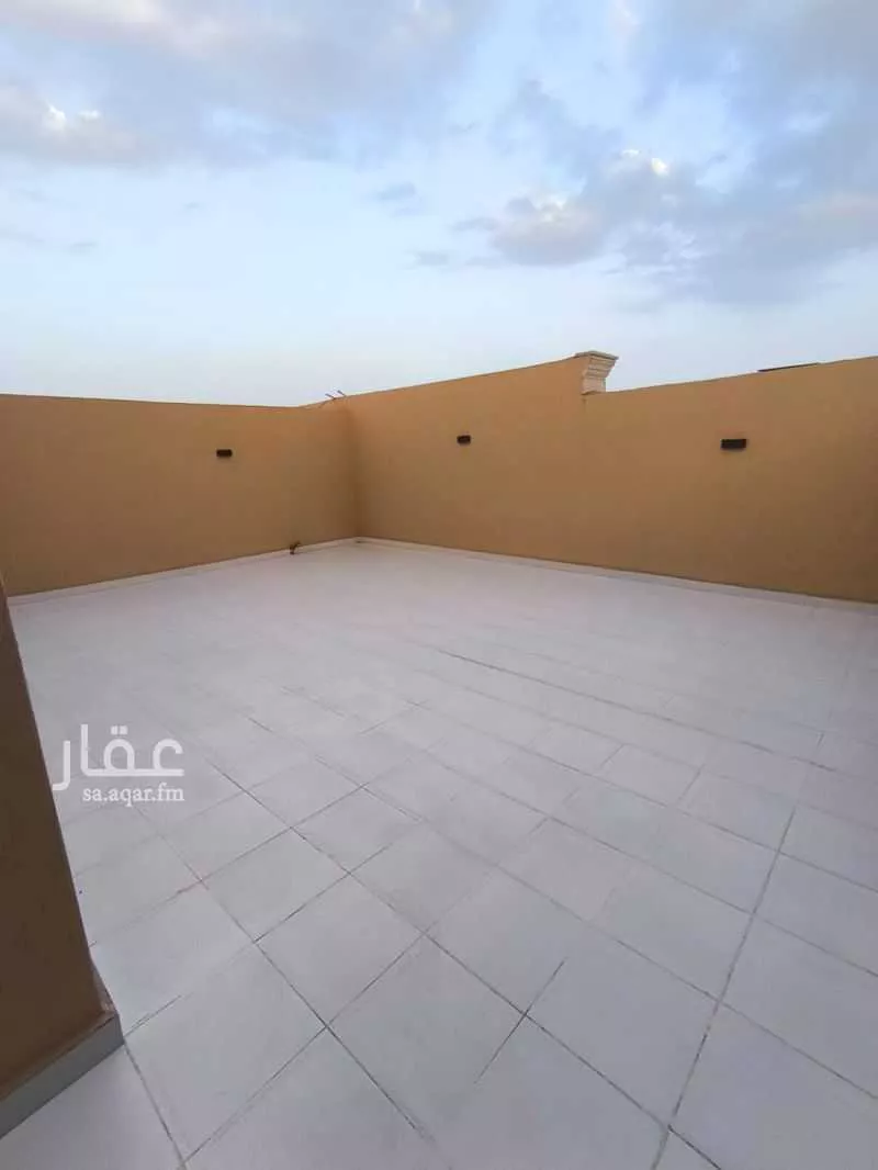 8 bedroom villa in Al Janadriyah 19