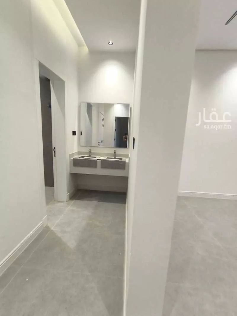 8 bedroom villa in Al Janadriyah 20