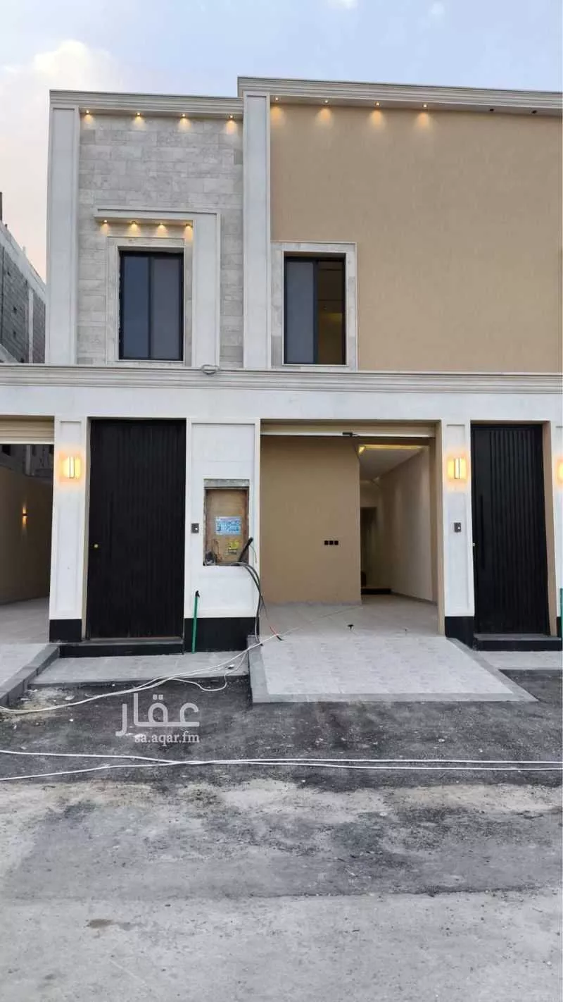 8 bedroom villa in Al Janadriyah 3