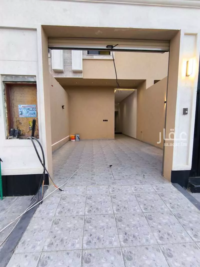 8 bedroom villa in Al Janadriyah 24