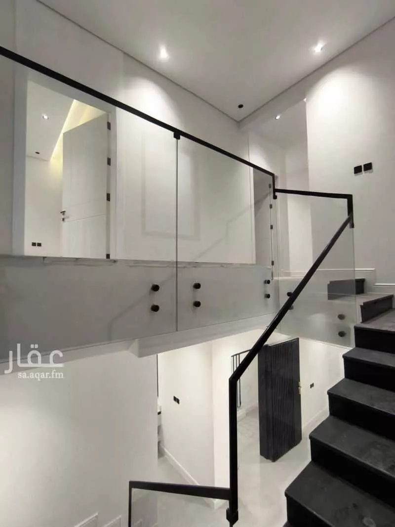 8 bedroom villa in Al Janadriyah 29