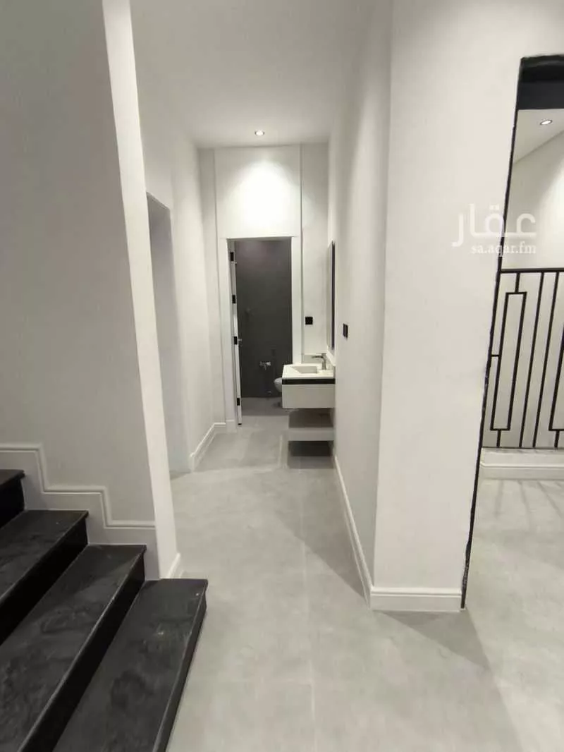 8 bedroom villa in Al Janadriyah 30
