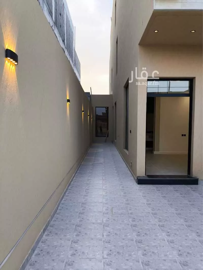 8 bedroom villa in Al Janadriyah 6