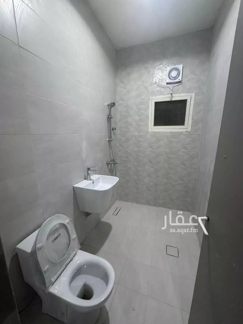 3 bedroom apartment in Al Nuzhah 13
