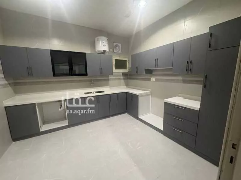 3 bedroom apartment in Al Nuzhah 9