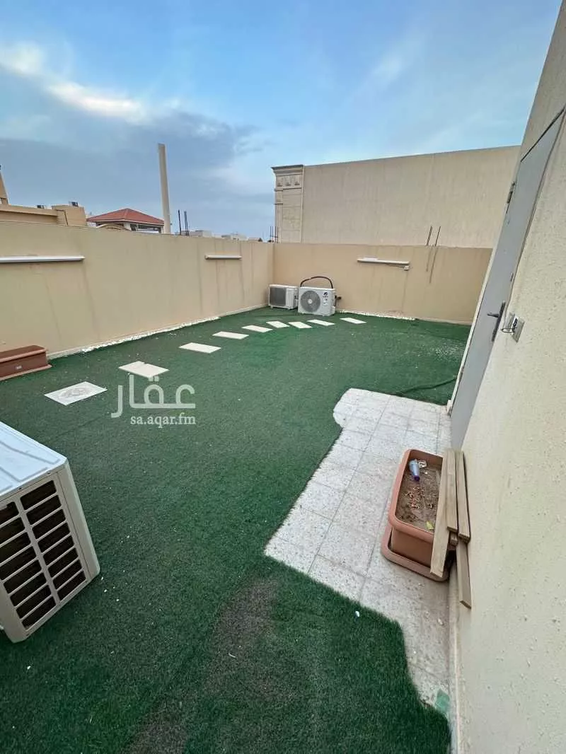 3 bedroom floor in Al Yasmin 5