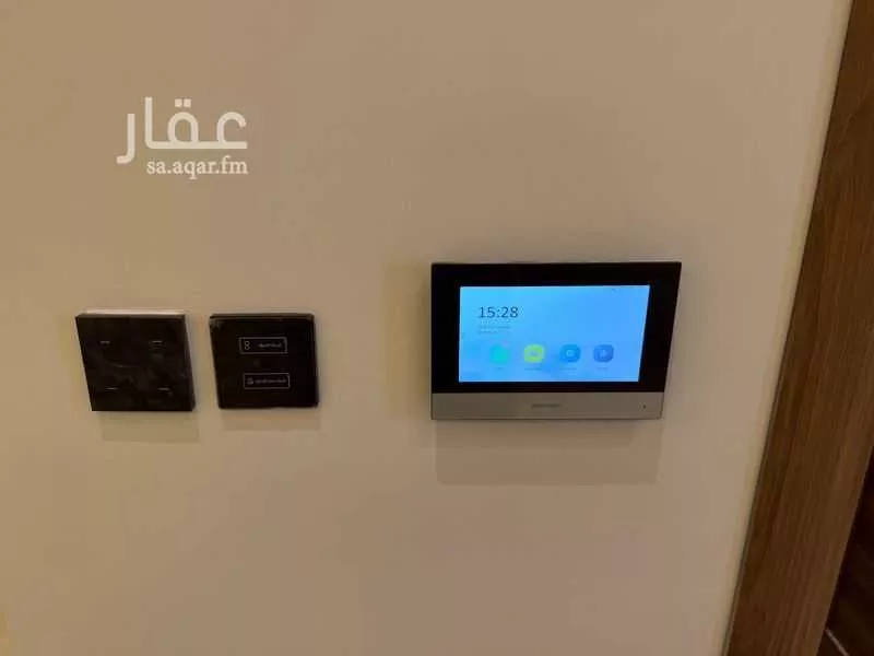 شقة 2 غرف في الرمال 10