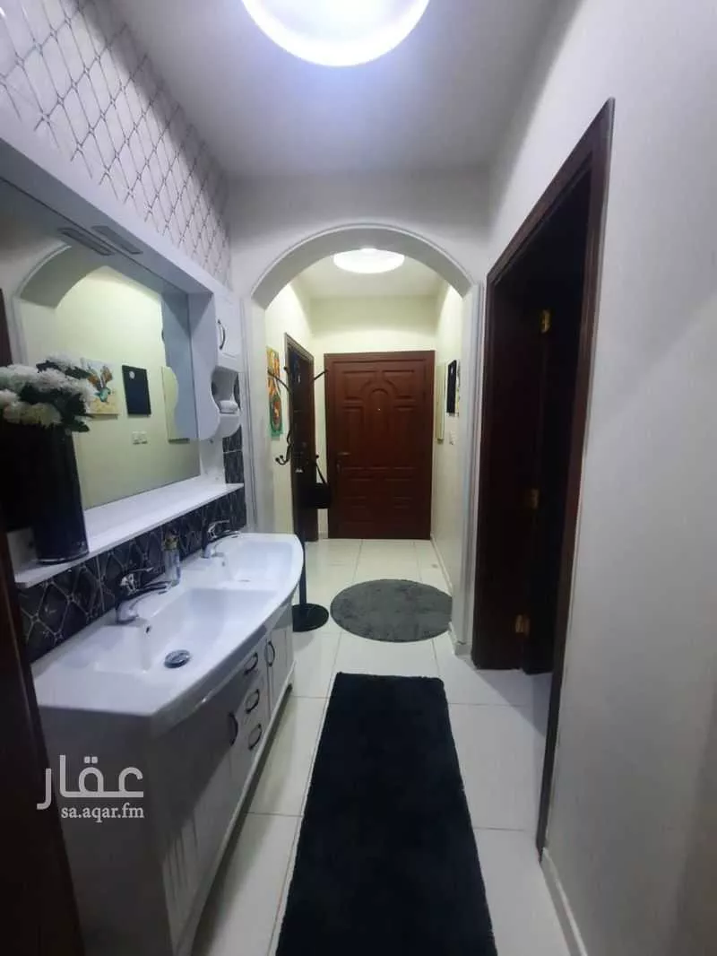 شقة 5 غرف في الصفا 7