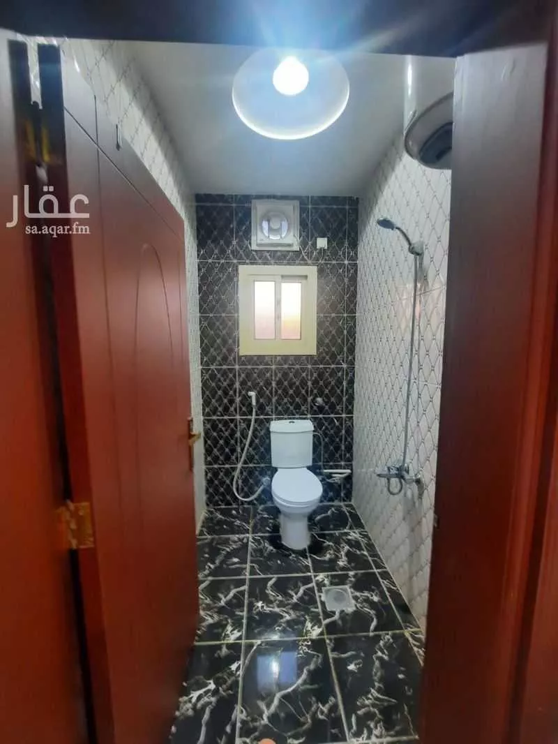 شقة 5 غرف في الصفا 8
