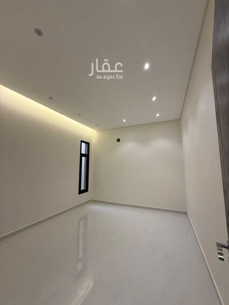 دور 8 غرف في الشرق 9