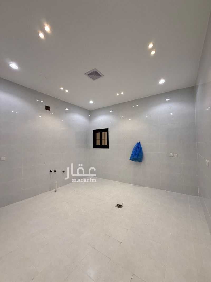 دور 8 غرف في الشرق 7