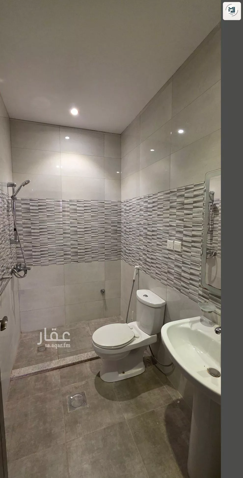 4 bedroom villa in Az Zomorod, Jeddah 19