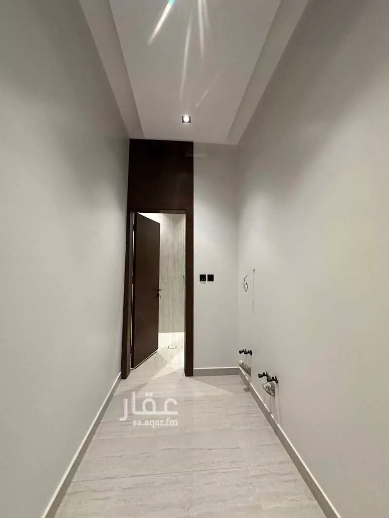 7 bedroom floor in Ash Sharq 4