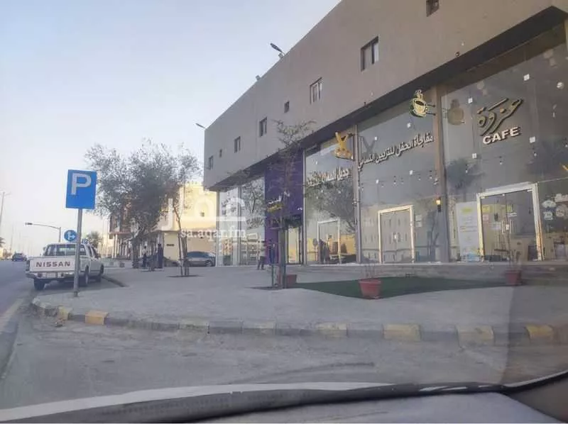 1050 sqm building in Dhahrat Laban 5