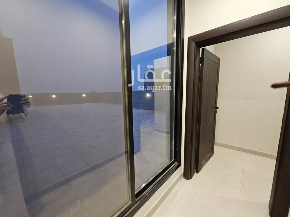 4 bedroom apartment in Al Rimal 18