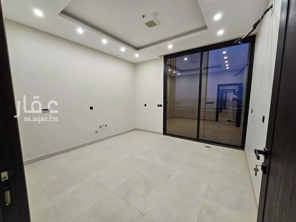 4 bedroom apartment in Al Rimal 23