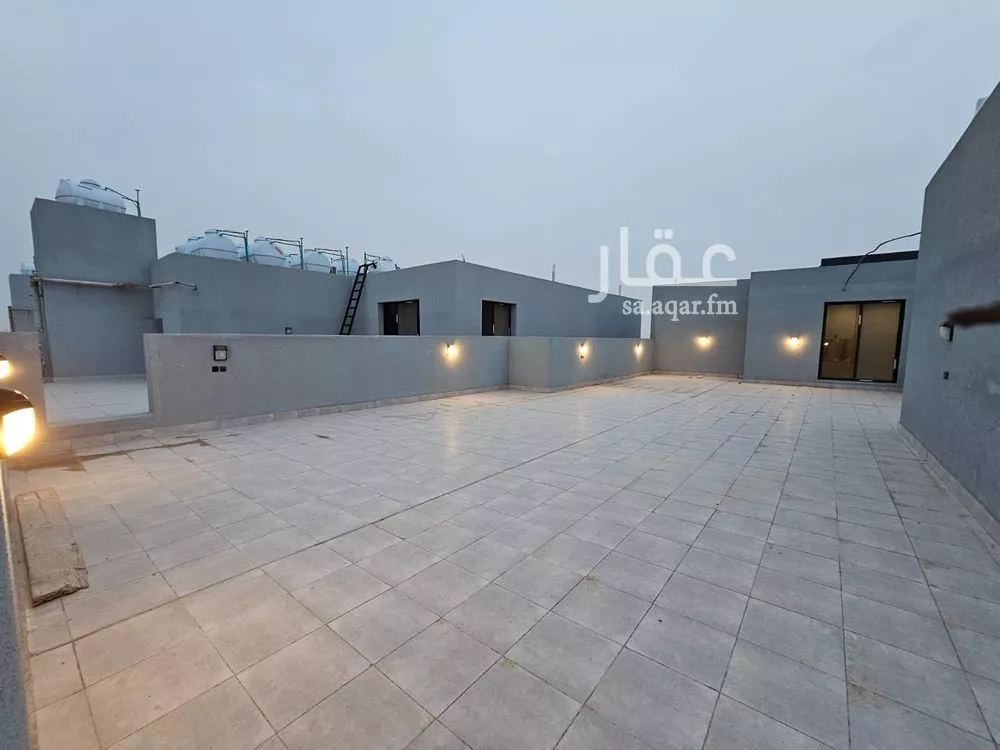 4 bedroom apartment in Al Rimal 8