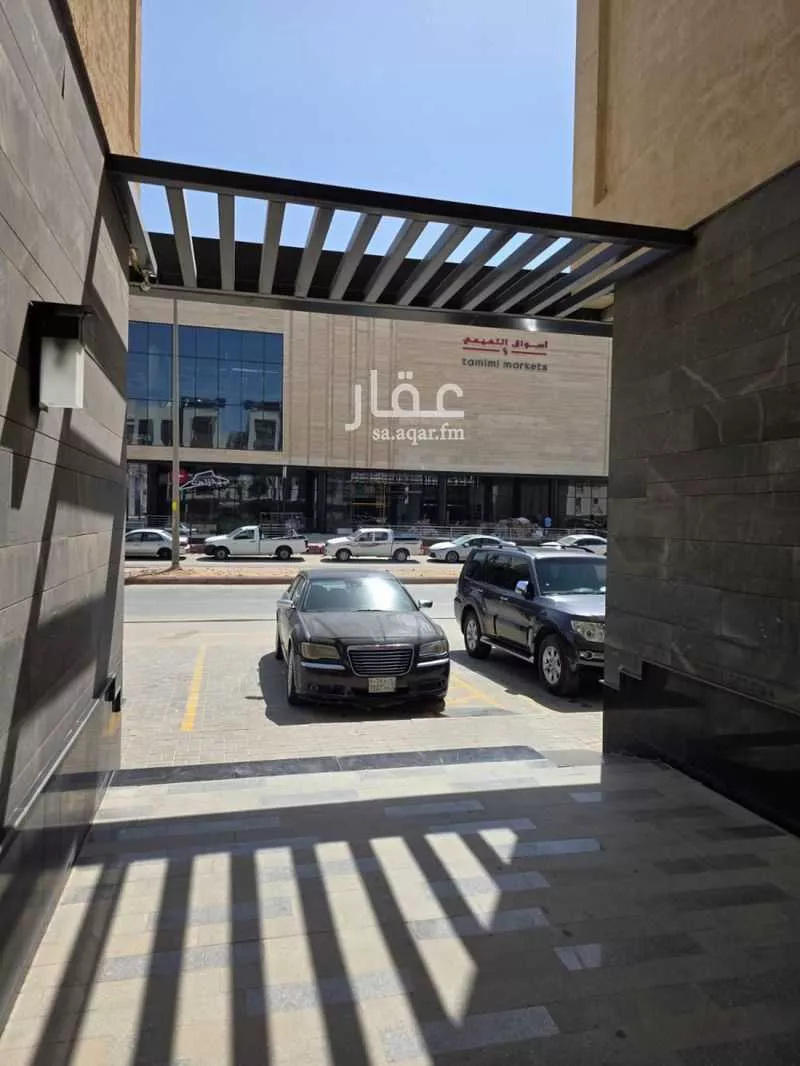3 bedroom apartment in Al Aridh 7