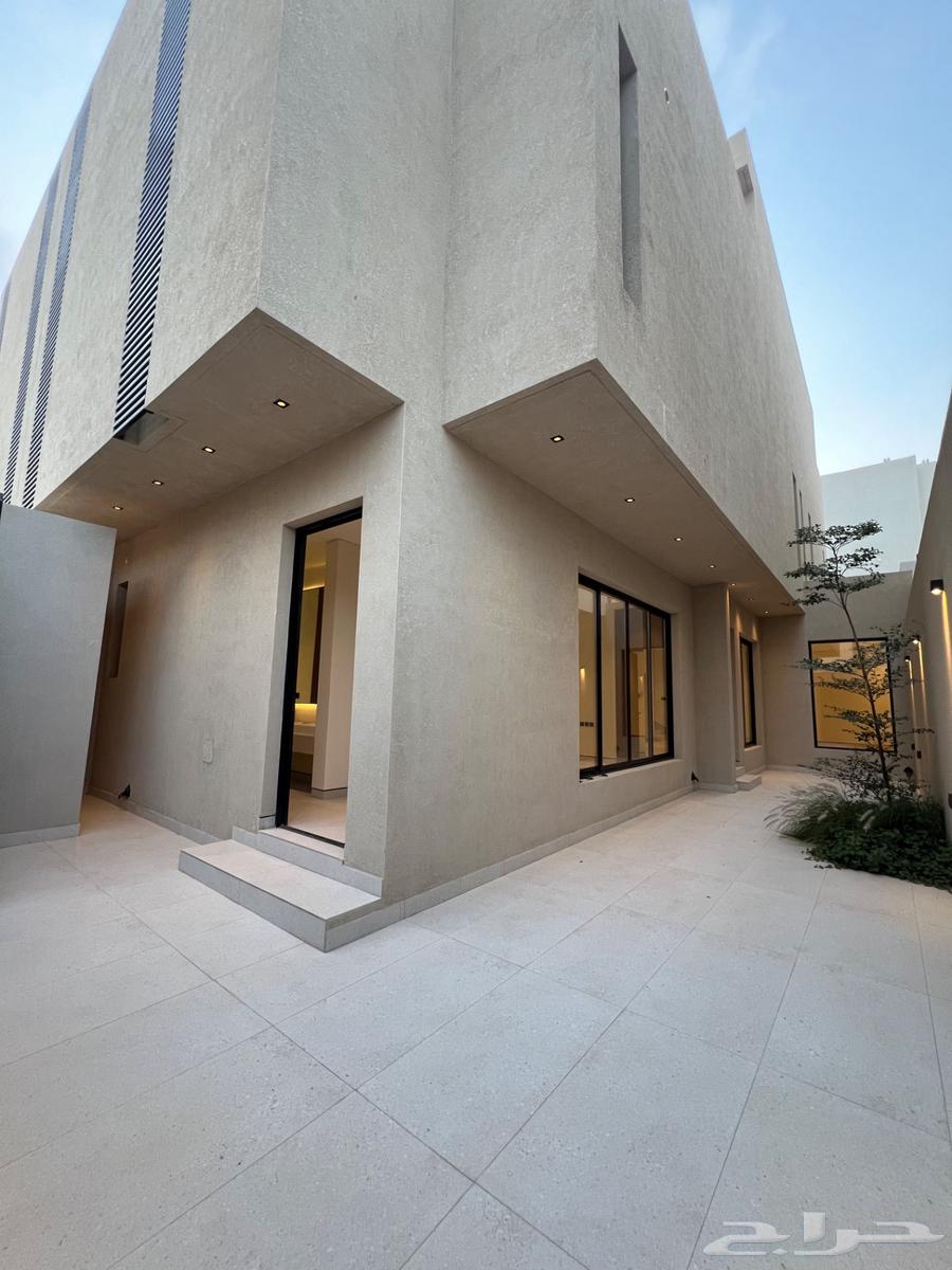 5 bedroom villa in Al Aridh 2