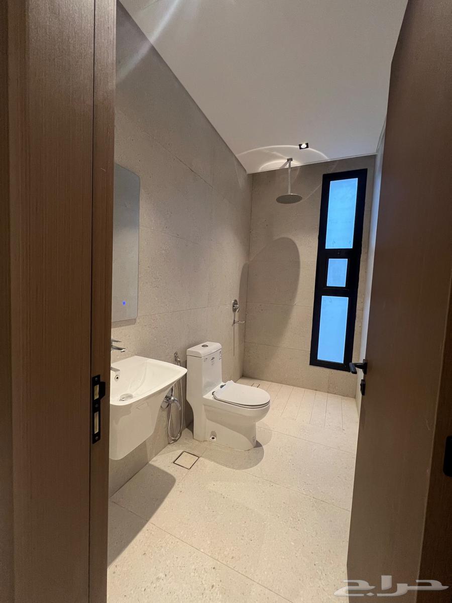 5 bedroom villa in Al Aridh 12