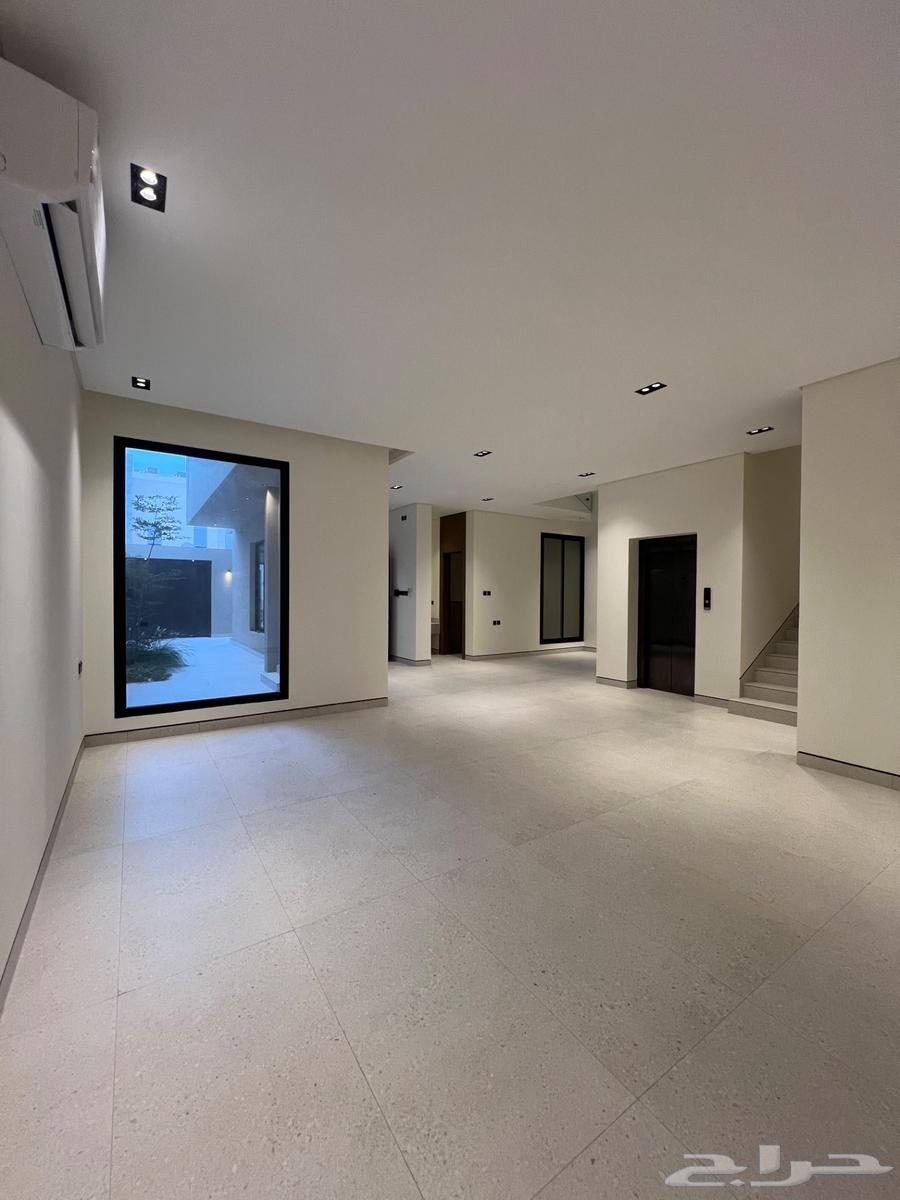 5 bedroom villa in Al Aridh 16